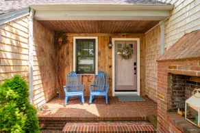 Charming Studio + Deck + Fast Wifi at The Shire - Image 2