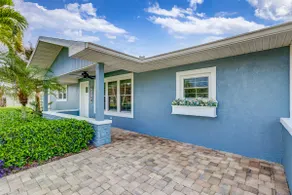 Minutes to Beach + Jupiter Island, Outdoor Oasis - Image 3
