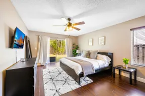 Cozy Suburban Home with huge backyard and pool! Welcome! - Image 5