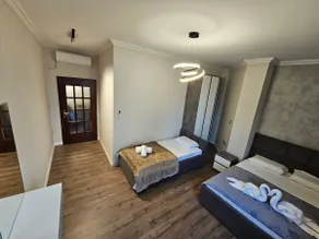 Sky Deluxe Apartment 13 - Image 3