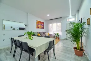 Spacious, elegant and new • Private patio • 8 Pax. - Image 4