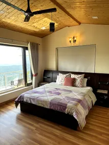 Hillside Hideaway Valley-View Pine Retreat, Barog - Image 2