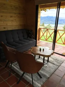Altozano country cabin with a view of the reservoir - Image 5