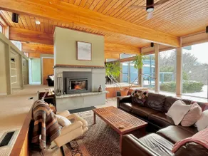 Midcentury retreat at Zulip Farm - Image 4