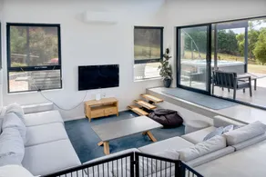 Ocean views, spacious & private, hot hub - Image 4