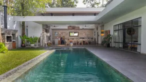 Villa Mika : Luxury Tropical House - Image 2