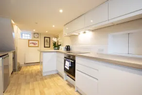 Grade 2 Listed Rural Farmhouse Idyllic retreat - Image 5