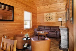 Spacious Couples Log Cabin White Mountains - Image 3