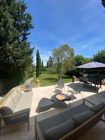 Beautiful house full of character near Lourmarin - Image 4