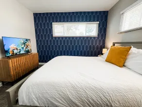 Cozy Getaway | 2BR Downtown Maumee & Riverwalk - Image 2