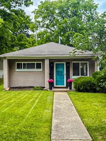 Cozy Getaway | 2BR Downtown Maumee & Riverwalk - Image 3