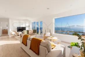 NEW - BRANDON HOUSE - VIEWS OF THE BAY - Image 2