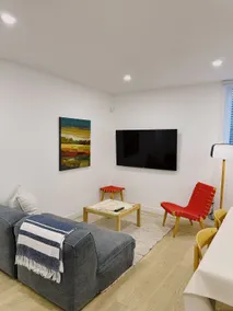 Cozy Modern 1BR in Wortley Village | Wi-Fi&Parking - Image 2