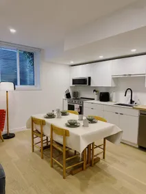 Cozy Modern 1BR in Wortley Village | Wi-Fi&Parking - Image 3