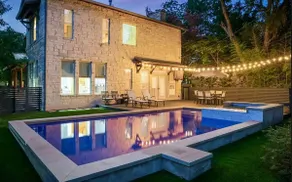 Central, Private Pool/Spa, Downtown, F1, UT, ACL - Image 5