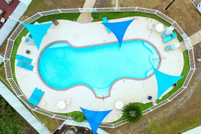 2-min to BEACH~Game room~Pool~Gated community~Deck - Image 4