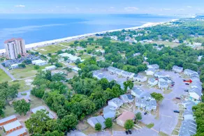 2-min to BEACH~Game room~Pool~Gated community~Deck - Image 3