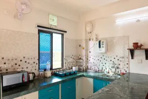 TicAna 2 bedroom living & Kitchen with lake view garden rooftop - Image 3