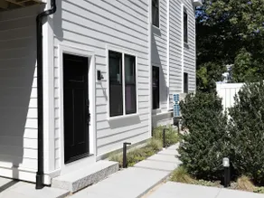 Short Train 2 Boston, Luxury prvt unit w parking - Image 2