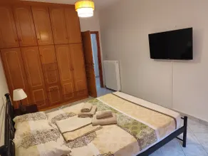 Apartment in the heart of Neapolis. - Image 4