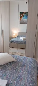 5 min from downtown with free parking + Wi-Fi - Image 3
