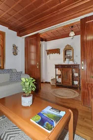 Magdalini's House in Skopelos Town - Image 4