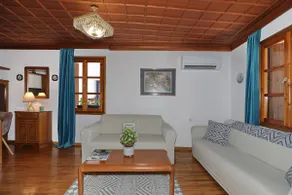 Magdalini's House in Skopelos Town - Image 3