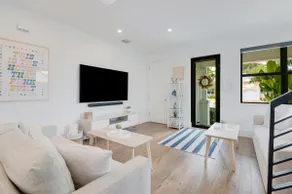 The Dream 4 BR En-suite Pool Home close to beach - Image 3