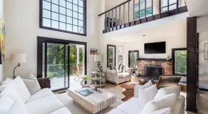 Elegant East End Spring Escape - Image 3
