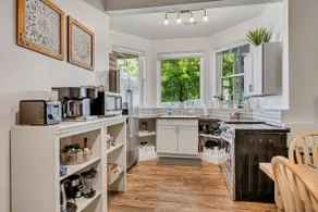 Mountain View Retreat: 2 BR/2 BA Spacious & Cozy! - Image 3