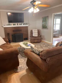 The Spacious, Vintage House on the Ranch - Image 4