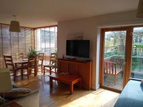 Lovely 2 bedroom condo. Very quiet.Exclusive area. - Image 2