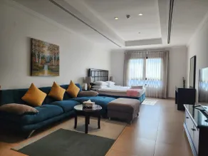 Home Away from Home in The Pearl Qatar ! 808 - Image 2