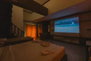E #largeduplex #group #friends #party #nightlife - Image 2