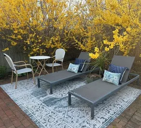 Private 1st flr apt w/ patio 3 blocks from beach - Image 4