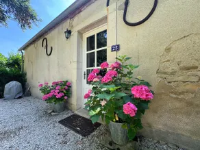 Cozy cottage in the garden of Chateau les Roches - Image 5