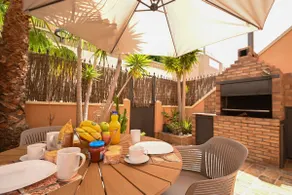 Private Cinema & Jacuzzi: Exclusive Suite - Image 4