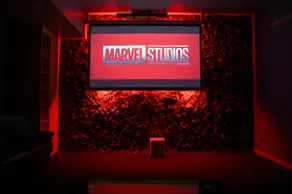 Private Cinema & Jacuzzi: Exclusive Suite - Image 3