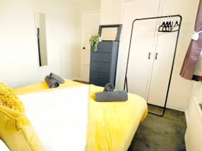 Terrance House, modern, spacious - Image 4