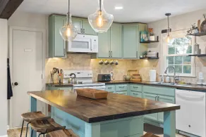 The Holly & Ivy - Close to LU | 4B/2BA |Games, Den - Image 3