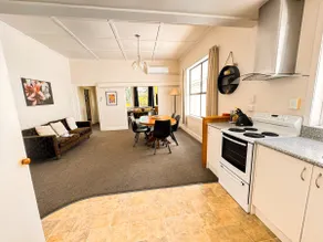 GrandVilla Aberdeen * 3 bedroom house - Image 4