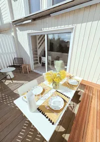 Renovated triplex house overlooking the Bay - Image 5