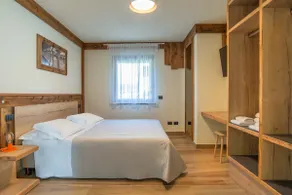 Apartment with garden | Mountain view - Image 3