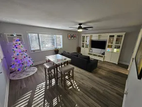 Amelia's Apartment 2b/1ba Wi-Fi, TV, Kitchen, W/D, Patio - Image 3