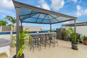 Spacious 3 bedroom apartment opposite surf club - Image 5