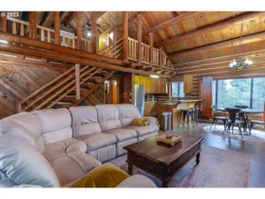 Rustic Log Cabin by Crescent Lake - Image 4
