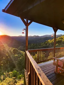 Top of the Mountain Getaway with Extreme Views! - Image 4