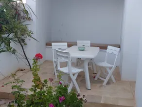Luxurious & Cozy Seafront 3-Bedroom Apartment - Image 5