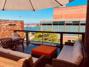 Amazing Location in Little Italy with Roof Deck - Image 5