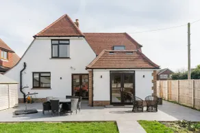 Home by the Sea in Rustington - Image 5